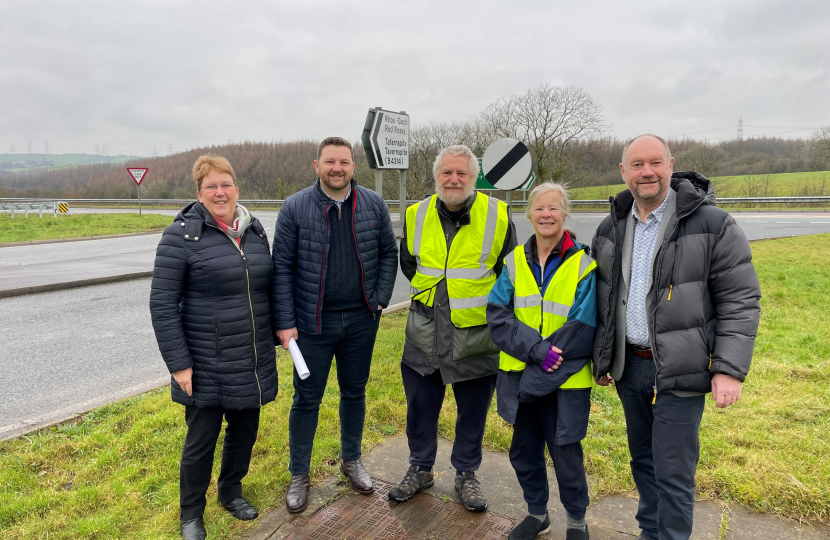 Politicians meet with the Community Council over road safety concerns 