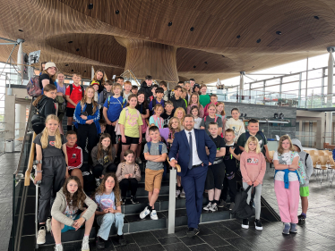 Kurtz welcomes Pembroke's Golden Grove School to the Senedd